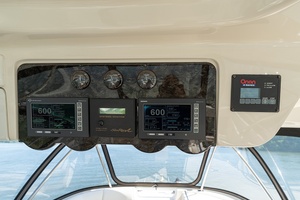 UPSIDE 58ft Sea Ray Yacht For Sale