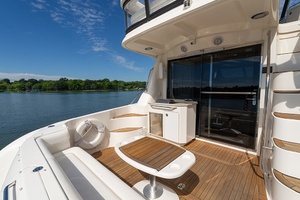 UPSIDE 58ft Sea Ray Yacht For Sale
