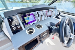 28ft Chaparral Yacht For Sale