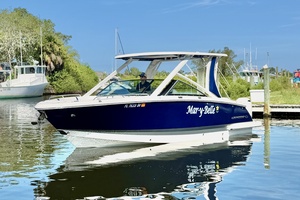 28ft Chaparral Yacht For Sale