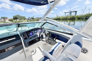 28ft Chaparral Yacht For Sale