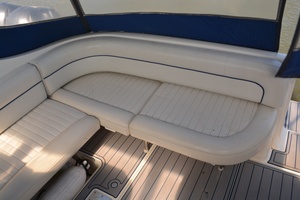 Waves of Blue 30ft Bayliner Yacht For Sale