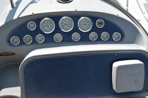 Waves of Blue 30ft Bayliner Yacht For Sale