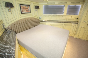 Destiny 79ft Fifth Ocean Yachts Yacht For Sale