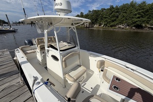 26ft NauticStar Yacht For Sale