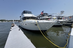 Distraction 45ft Carver Yacht For Sale