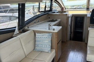 April 40ft Sea Ray Yacht For Sale
