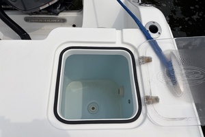 25ft Sea Hunt Yacht For Sale