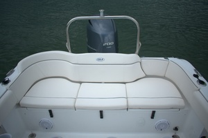 23ft Sea Hunt Yacht For Sale