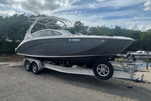 Photo 7231395 for 2021 Yamaha Boats 275SE  