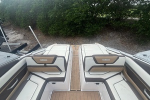 27ft Yamaha Boats Yacht For Sale