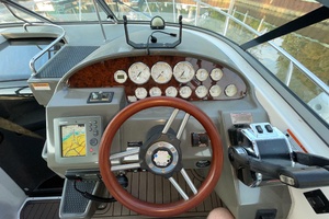 30ft Regal Yacht For Sale