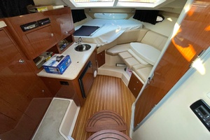 30ft Regal Yacht For Sale