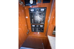 30ft Regal Yacht For Sale