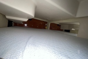 30ft Regal Yacht For Sale