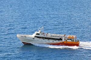 Dream Star 98ft Custom Yacht For Sale