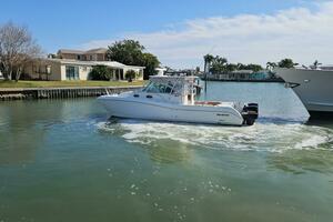 K DEE 32ft World Cat Yacht For Sale