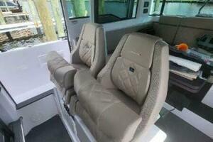 37ft Axopar Yacht For Sale