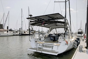 Inconceivable 45ft Beneteau Yacht For Sale