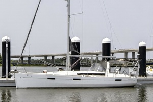 Inconceivable 45ft Beneteau Yacht For Sale