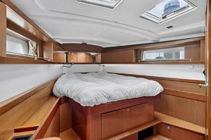 Inconceivable 45ft Beneteau Yacht For Sale