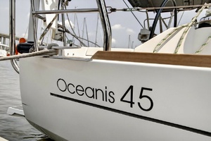 Inconceivable 45ft Beneteau Yacht For Sale