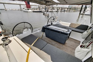 Inconceivable 45ft Beneteau Yacht For Sale