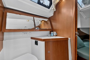 Inconceivable 45ft Beneteau Yacht For Sale