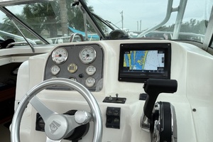 27ft Wellcraft Yacht For Sale