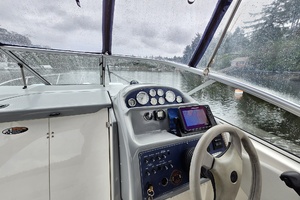 28ft Bayliner Yacht For Sale