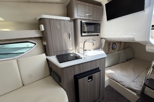 28ft Regal Yacht For Sale