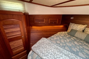 Inve ted 42ft Sabre Yacht For Sale