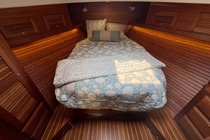 Inve ted 42ft Sabre Yacht For Sale