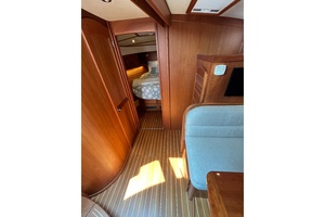 Inve ted 42ft Sabre Yacht For Sale
