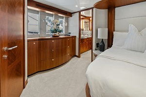 ONE SHOT 90ft Ocean Alexander Yacht For Sale