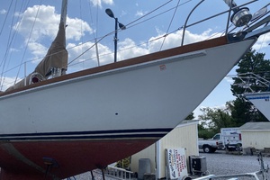 42ft Allied Yacht For Sale