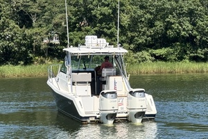 33ft Pursuit Yacht For Sale