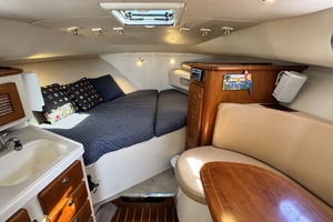 33ft Pursuit Yacht For Sale