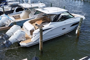 At Last  32ft Sea Ray Yacht For Sale