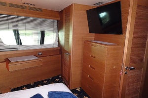 100ft Azimut Yacht For Sale