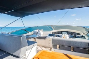 100ft Azimut Yacht For Sale