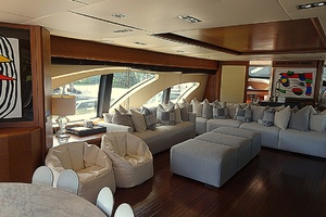 100ft Azimut Yacht For Sale