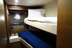 100ft Azimut Yacht For Sale