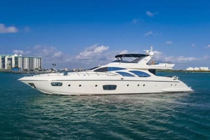 100ft Azimut Yacht For Sale