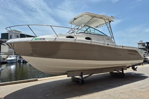 30ft Robalo Yacht For Sale