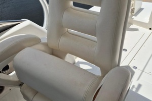 30ft Robalo Yacht For Sale