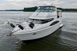 MO HEINE 46ft Carver Yacht For Sale