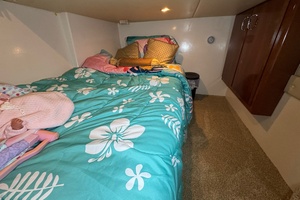 MO HEINE 46ft Carver Yacht For Sale