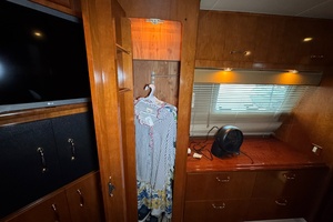 MO HEINE 46ft Carver Yacht For Sale