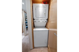 60ft Hatteras Yacht For Sale